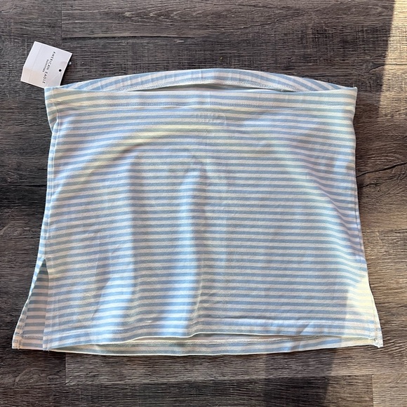 American Eagle main squeeze side slit tube top - Picture 4 of 6